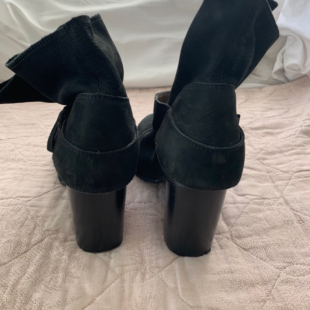 Black ankle boots - Picture 3 of 6